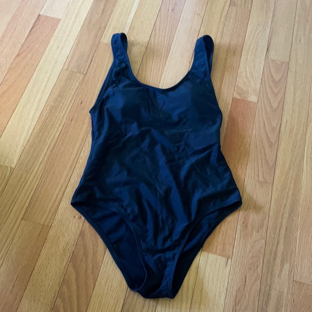 MOKU Black one-piece swim suit